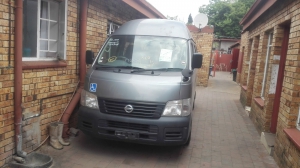 Van with lift exported from Japan through the CIL project
