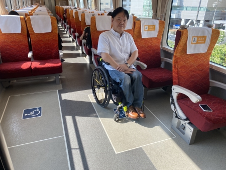 ひだ車いす席５