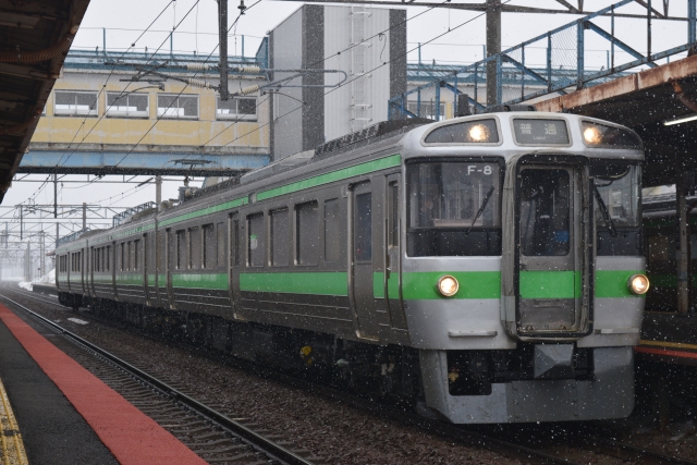 JR北海道の駅と電車
