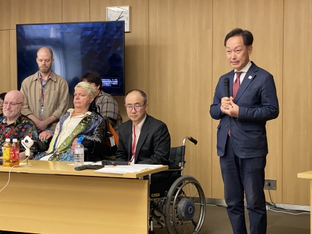 早坂議員