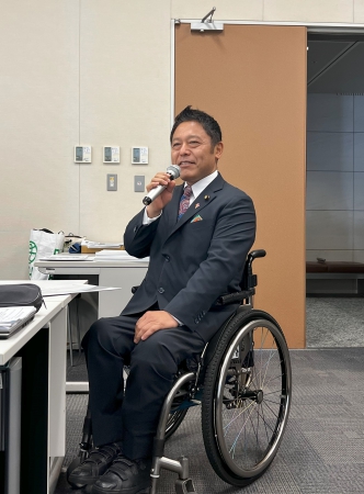 写真：横沢 高徳参議院議員 