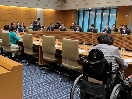 インクル雇用議連総会の様子２