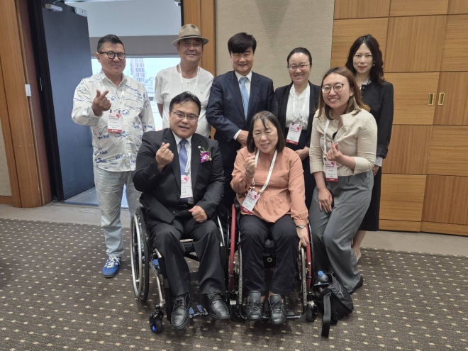 DPI韓国・DPI日本会議メンバーとの集合写真