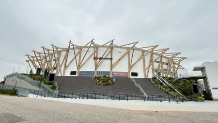 IGアリーナ建物外観