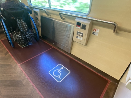車椅子席2