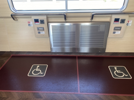 車椅子席4