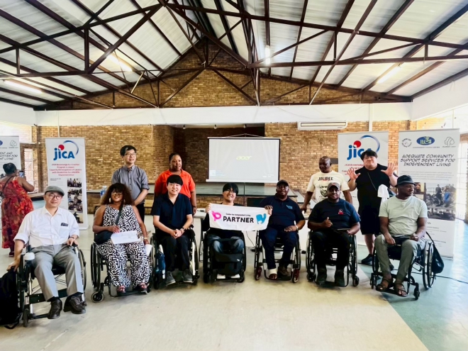 南アフリカでの訪問の冒頭に掲載した現地の様子の写真