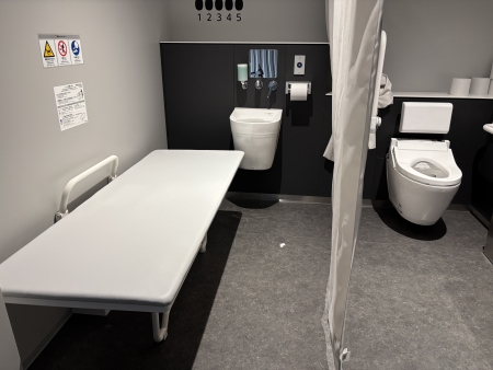 バリアフリートイレの内部の様子